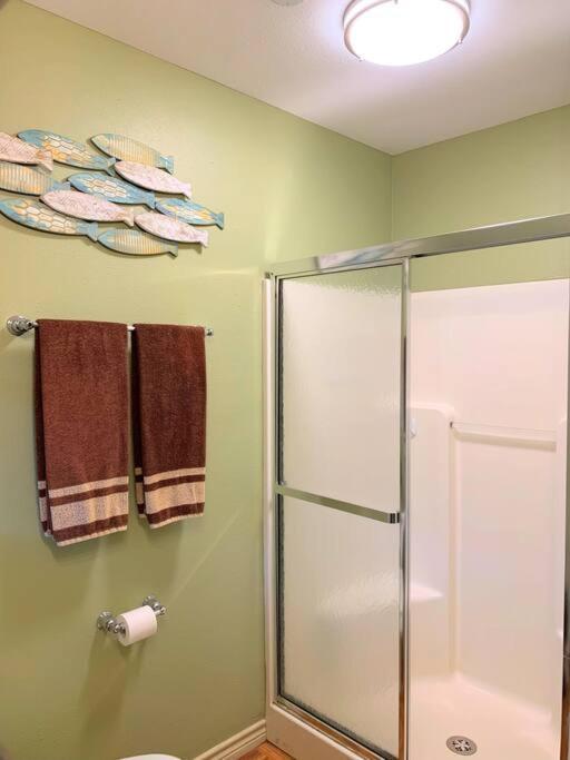 The River Haven - Sleeps 32 - On Guadalupe River シギーン エクステリア 写真