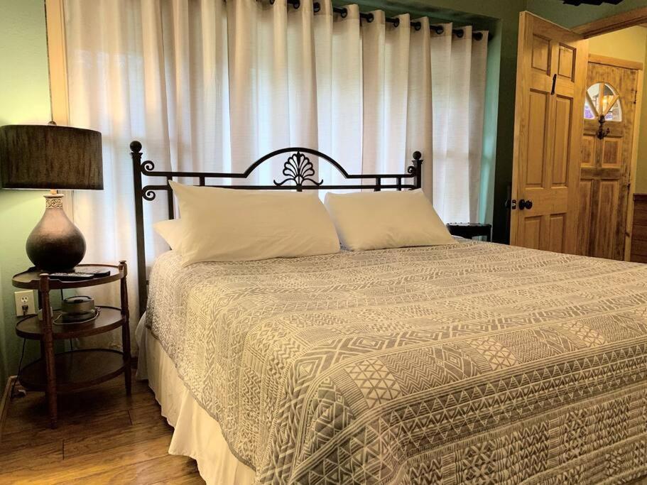 The River Haven - Sleeps 32 - On Guadalupe River シギーン エクステリア 写真