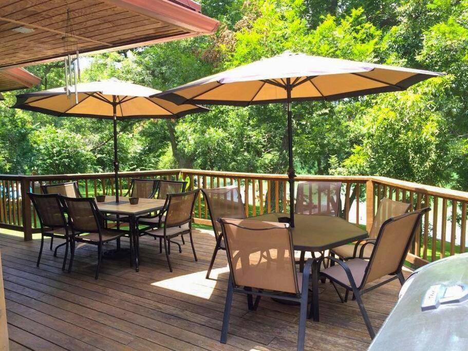 The River Haven - Sleeps 32 - On Guadalupe River シギーン エクステリア 写真